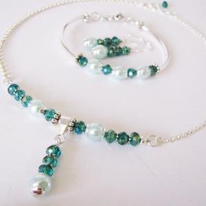 Neptune's Daughter Necklace Pearl..